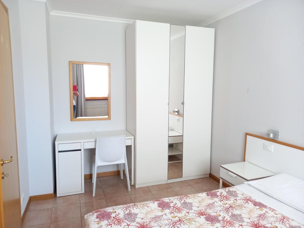 Hotel Lydia Grado Buitenkant foto
